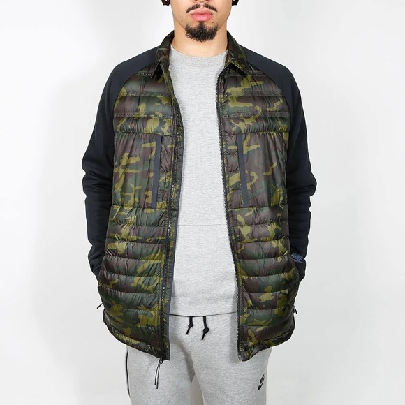 Nike Men’s Nike Tech Fleece Aeroloft Men's Camo Jacket | EUC!! PRELOVED!!🤎💚🖤 - Picture 3 of 13
